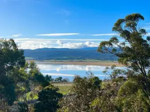 Cloud Nine Apartment @ Tamar Ridge