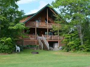 GOLF THEMED PERFECT FAMILY/FRIEND GETAWAY CABIN ON GOLF COURSE - CABIN #1