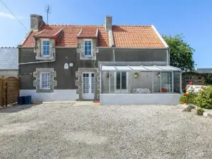 Maison cosy a Plouescat avec jardin et terrasse