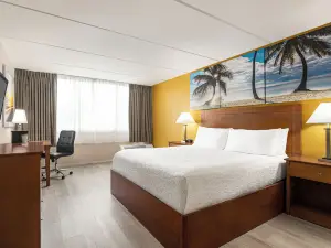 EnVision Hotel Miami International Airport