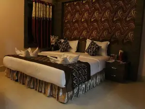Hotel Radhika