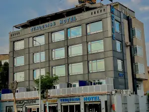 綠松石金字塔及大埃及博物館景觀飯店