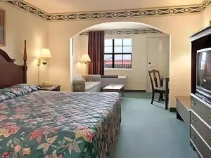 Super 8 by Wyndham Cabot