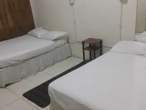 東尼賓館