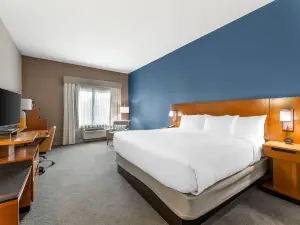 Comfort Inn & Suites Akron South