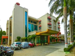 OYO 13279 Hotel Jabali Palace