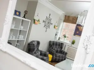 Parade School Guest Rooms