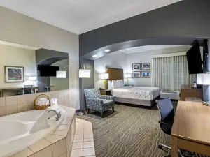 La Quinta Inn & Suites by Wyndham Manteca - Ripon