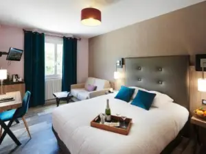 夏龍橋餐廳酒店