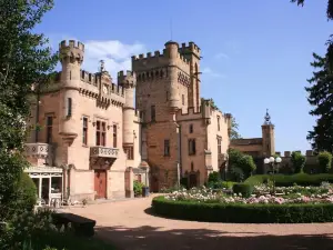 Chateau-Camping la Grange Fort, 63500 les Pradeaux