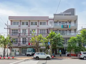 Sans Hotel Rajawali Surabaya by RedDoorz