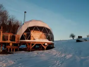 Mi-Clos - Luxury Pods with Private Jacuzzis