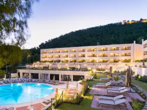 Four Points by Sheraton Sesimbra