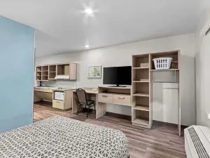 WoodSpring Suites Gilbert - Mesa Gateway Airport