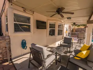 Franklin Luxe Oasis