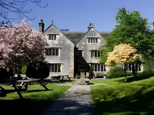 YHA Hartington Hall