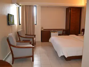 Planet Hotel