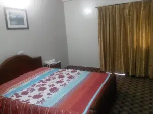 Cecil Hotel
