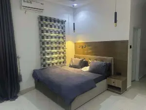 AA Luxury Suites