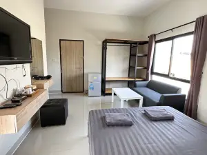 Buathong Pool Villa