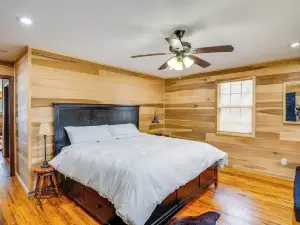 Peaceful Cabin at Lake Logan with Spacious Yard!