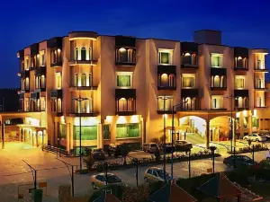 Marian Hotel