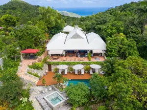 The Paradise Peak - Adults Only
