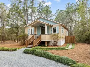 The Marsh House 2 Bedroom Home by RedAwning