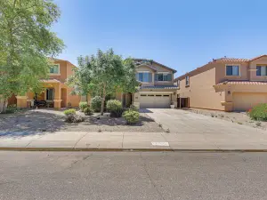 Family-Friendly Getaway - 4 Mi to San Tan Valley!