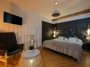 Appart Hotel Eugenie