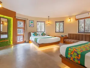 Treebo Premium Mowgli's Den, Pench Tiger Reserve, Turia