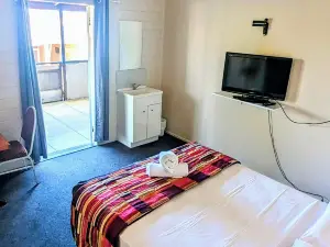 Grand Central Hotel Proserpine