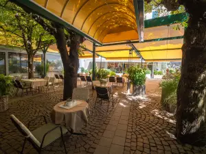 Hotel Schrofenstein