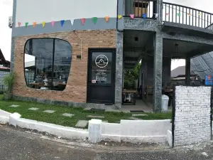 Yoji House and Cafe