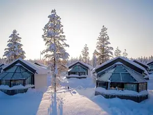 Santa's Igloos Arctic Circle