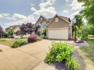 Canal Fulton Vacation Rental w/ Community Pool!