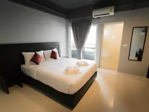 B-Black Hotel Chonburi