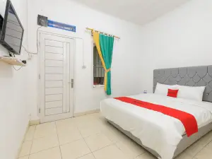 RedDoorz Syariah Near Institut Darmajaya Lampung