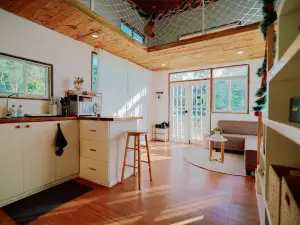 Tinyhouse in Kumaykay * (Dahilayan)