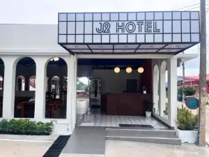 J2 HOTEL
