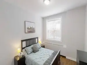 Bright Cozy Condo the Heart of Uptown 2Bed Coffee