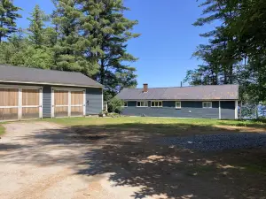 Big Pine Lakefront Cottage with Dock, Fire Pit & BBQ