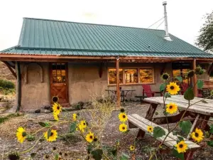 Cozy Cabin with HotTub, Riverfront