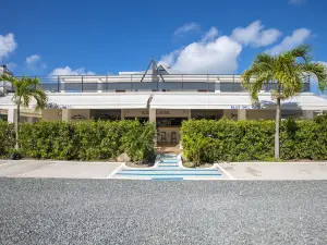 Blue Sail Hotel Sxm