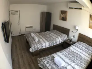 Samuil Apartments