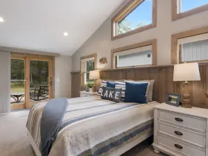 Private Decks and Large Backyard Oasis - Gorgeous Charming Cabin