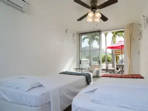 하나무로 인 아카 아일랜드