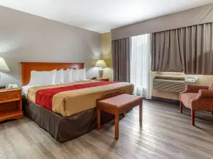 Econo Lodge & Suites Southern Pines