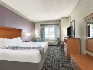 La Quinta Inn & Suites by Wyndham Jackson Airport