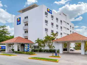 Comfort Inn Puerto Vallarta Golfside & Marina